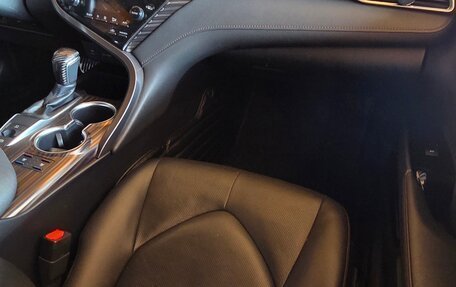 Toyota Camry, 2018 год, 3 000 000 рублей, 11 фотография