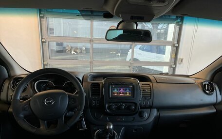 Opel Vivaro B, 2017 год, 2 169 000 рублей, 8 фотография