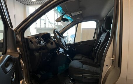Opel Vivaro B, 2017 год, 2 169 000 рублей, 13 фотография