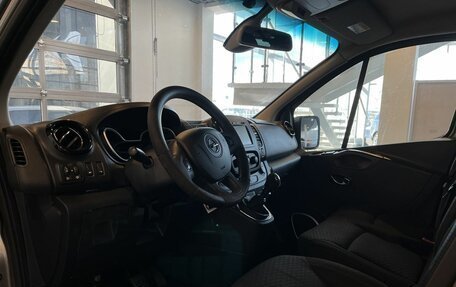 Opel Vivaro B, 2017 год, 2 169 000 рублей, 18 фотография