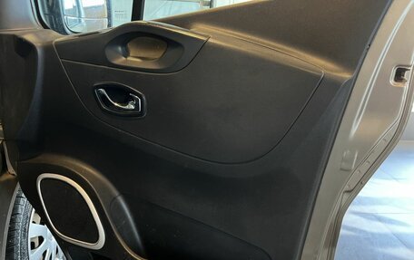 Opel Vivaro B, 2017 год, 2 169 000 рублей, 20 фотография