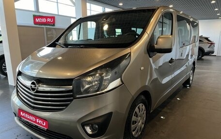 Opel Vivaro B, 2017 год, 2 169 000 рублей, 6 фотография