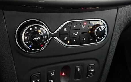 Renault Logan II, 2021 год, 787 000 рублей, 12 фотография