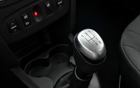 Renault Logan II, 2021 год, 787 000 рублей, 18 фотография