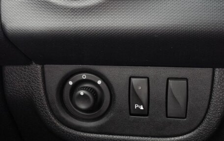 Renault Logan II, 2021 год, 787 000 рублей, 19 фотография