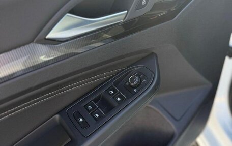 Volkswagen Golf VIII, 2022 год, 2 080 000 рублей, 16 фотография