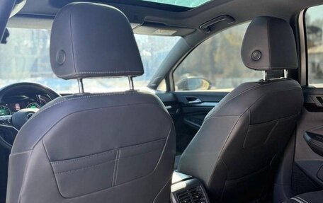 Volkswagen Golf VIII, 2022 год, 2 080 000 рублей, 21 фотография