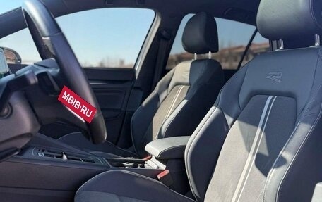 Volkswagen Golf VIII, 2022 год, 2 080 000 рублей, 19 фотография