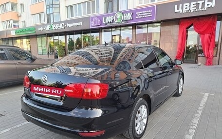 Volkswagen Jetta VI, 2013 год, 1 030 000 рублей, 3 фотография