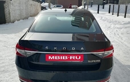 Skoda Superb III рестайлинг, 2020 год, 2 500 000 рублей, 3 фотография