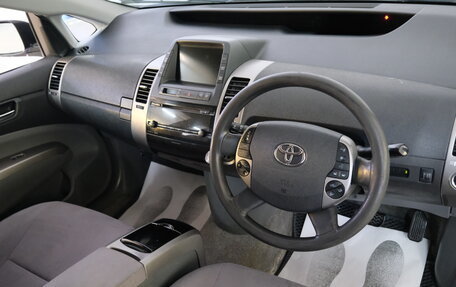 Toyota Prius, 2008 год, 729 000 рублей, 11 фотография