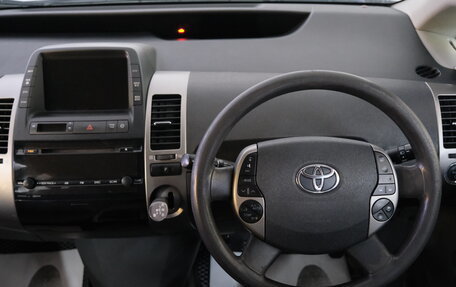 Toyota Prius, 2008 год, 729 000 рублей, 12 фотография