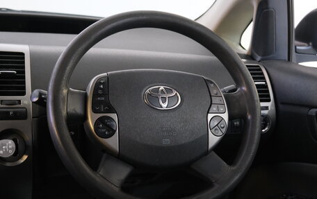 Toyota Prius, 2008 год, 729 000 рублей, 13 фотография