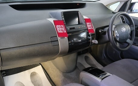 Toyota Prius, 2008 год, 729 000 рублей, 18 фотография