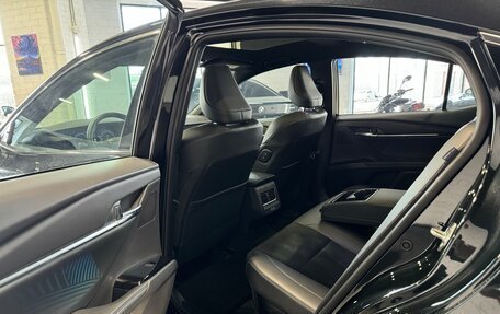 Toyota Camry, 2025 год, 4 390 000 рублей, 21 фотография