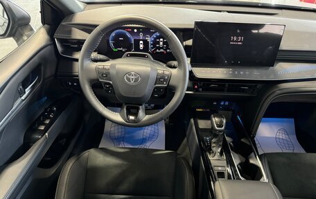 Toyota Camry, 2025 год, 4 390 000 рублей, 33 фотография