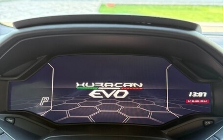 Lamborghini Huracán, 2020 год, 21 850 000 рублей, 11 фотография