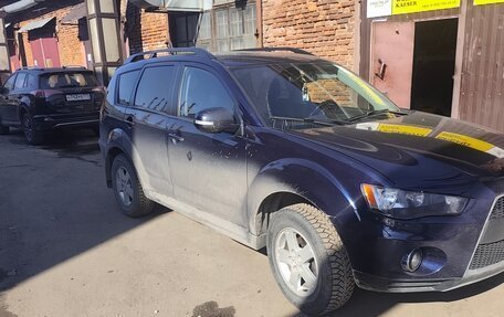 Mitsubishi Outlander III рестайлинг 3, 2010 год, 1 000 000 рублей, 4 фотография