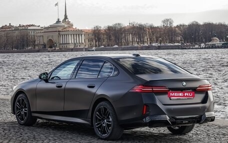 BMW 5 серия, 2025 год, 7 600 000 рублей, 4 фотография