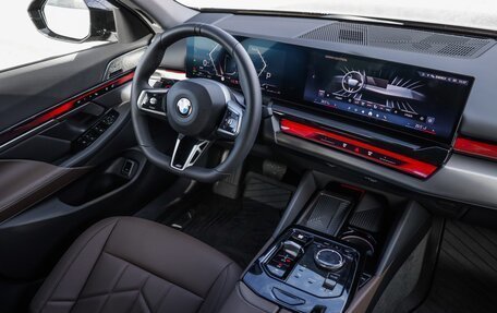 BMW 5 серия, 2025 год, 7 600 000 рублей, 34 фотография