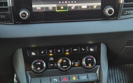 Skoda Karoq I, 2022 год, 2 850 000 рублей, 8 фотография