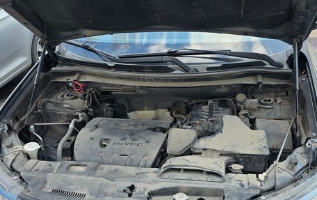 Mitsubishi Outlander III рестайлинг 3, 2016 год, 2 200 000 рублей, 14 фотография