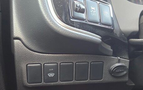 Mitsubishi Outlander III рестайлинг 3, 2016 год, 2 200 000 рублей, 18 фотография