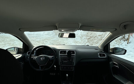 Volkswagen Polo VI (EU Market), 2016 год, 1 200 000 рублей, 14 фотография