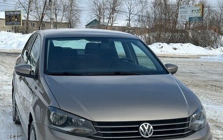 Volkswagen Polo VI (EU Market), 2016 год, 1 200 000 рублей, 3 фотография