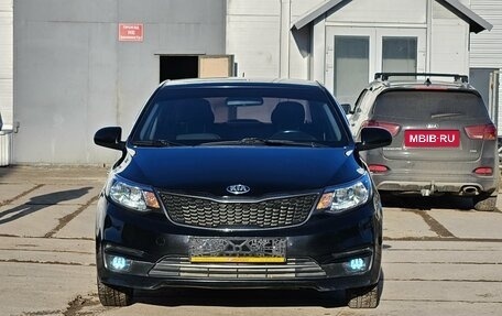 KIA Rio III рестайлинг, 2015 год, 800 000 рублей, 2 фотография