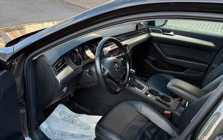 Volkswagen Passat B8 рестайлинг, 2017 год, 1 600 000 рублей, 6 фотография