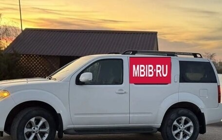 Nissan Pathfinder, 2012 год, 1 500 000 рублей, 2 фотография