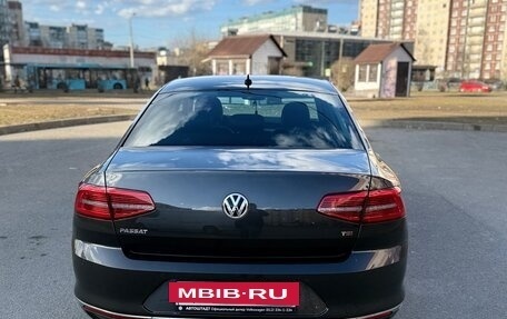 Volkswagen Passat B8 рестайлинг, 2017 год, 1 600 000 рублей, 4 фотография