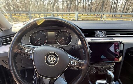 Volkswagen Passat B8 рестайлинг, 2017 год, 1 600 000 рублей, 9 фотография