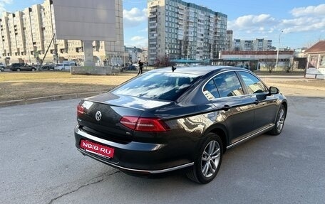 Volkswagen Passat B8 рестайлинг, 2017 год, 1 600 000 рублей, 7 фотография
