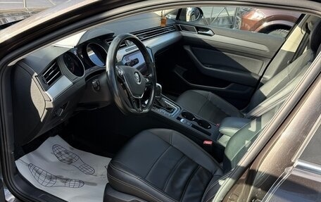 Volkswagen Passat B8 рестайлинг, 2017 год, 1 600 000 рублей, 11 фотография