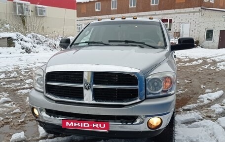 Dodge RAM III, 2007 год, 2 050 000 рублей, 2 фотография