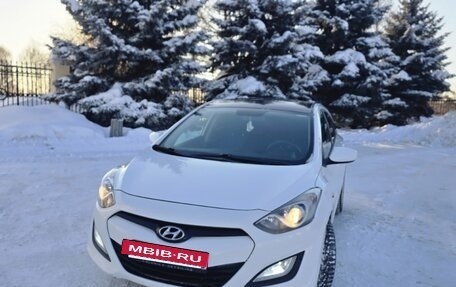 Hyundai i30 II рестайлинг, 2016 год, 1 100 000 рублей, 2 фотография