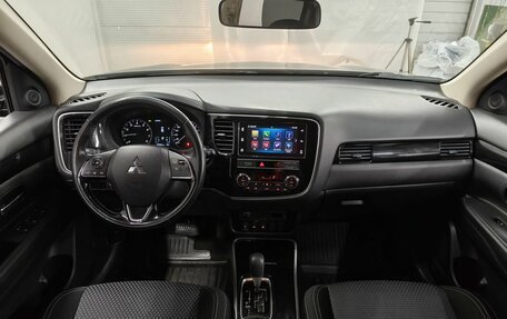 Mitsubishi Outlander III рестайлинг 3, 2019 год, 2 213 000 рублей, 11 фотография