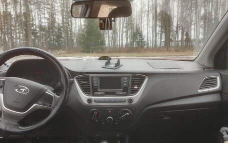 Hyundai Solaris II рестайлинг, 2019 год, 1 150 000 рублей, 1 фотография