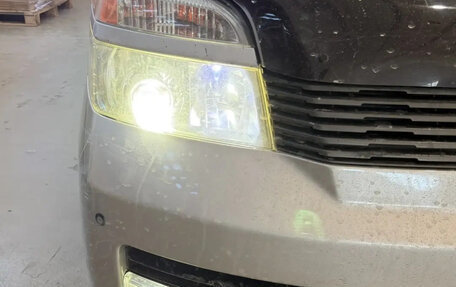 Toyota Voxy II, 2002 год, 800 000 рублей, 4 фотография