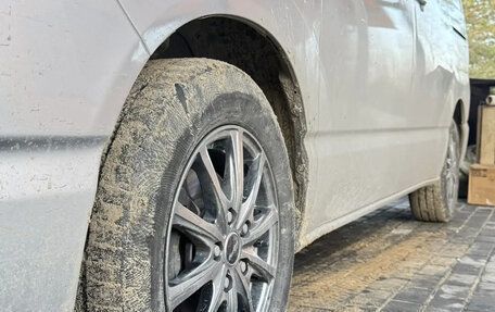 Toyota Voxy II, 2002 год, 800 000 рублей, 10 фотография