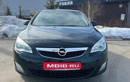 Opel Astra J, 2010 год, 520 000 рублей, 19 фотография