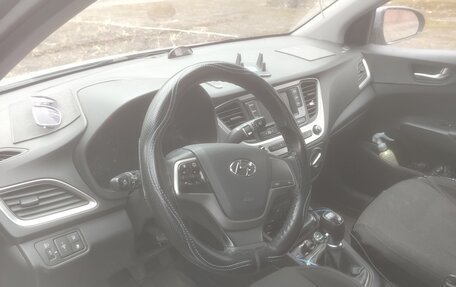 Hyundai Solaris II рестайлинг, 2019 год, 1 150 000 рублей, 2 фотография