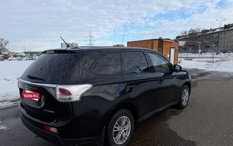 Mitsubishi Outlander III рестайлинг 3, 2012 год, 1 179 000 рублей, 6 фотография