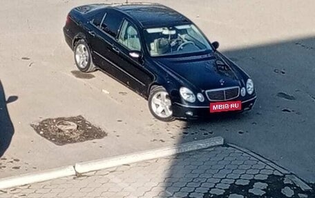 Mercedes-Benz E-Класс, 2002 год, 670 000 рублей, 2 фотография