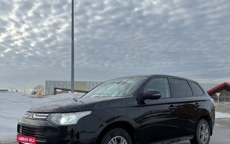 Mitsubishi Outlander III рестайлинг 3, 2012 год, 1 179 000 рублей, 3 фотография