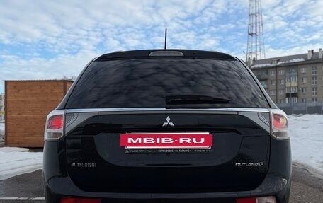 Mitsubishi Outlander III рестайлинг 3, 2012 год, 1 179 000 рублей, 5 фотография