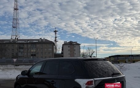 Mitsubishi Outlander III рестайлинг 3, 2012 год, 1 179 000 рублей, 4 фотография