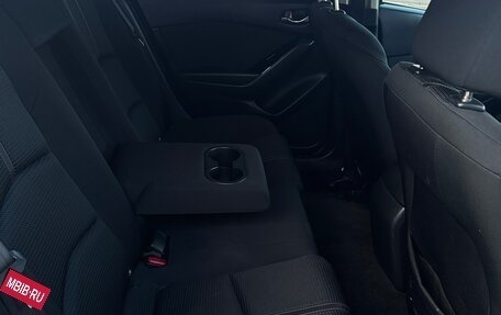 Mazda 3, 2018 год, 1 899 000 рублей, 9 фотография